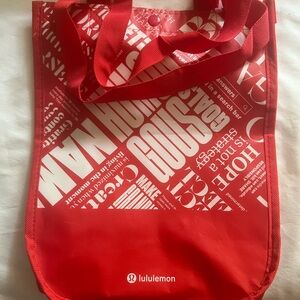Lululemon reusable shopping bag